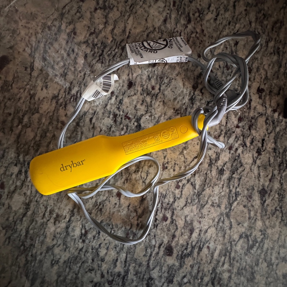 Drybar The Baby Brush Crush Mini Heated Straightening Brush - Picture 5 of 6